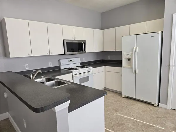$2,199 | 24612 Portofino Drive, Lutz, FL 33559