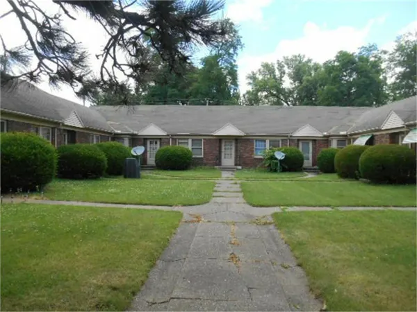 $825 | 1728 East Locust Street, Unit Y, Davenport, IA 52803