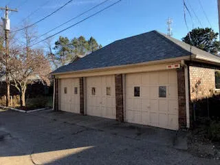 $825 | 1728 East Locust Street, Unit Y, Davenport, IA 52803