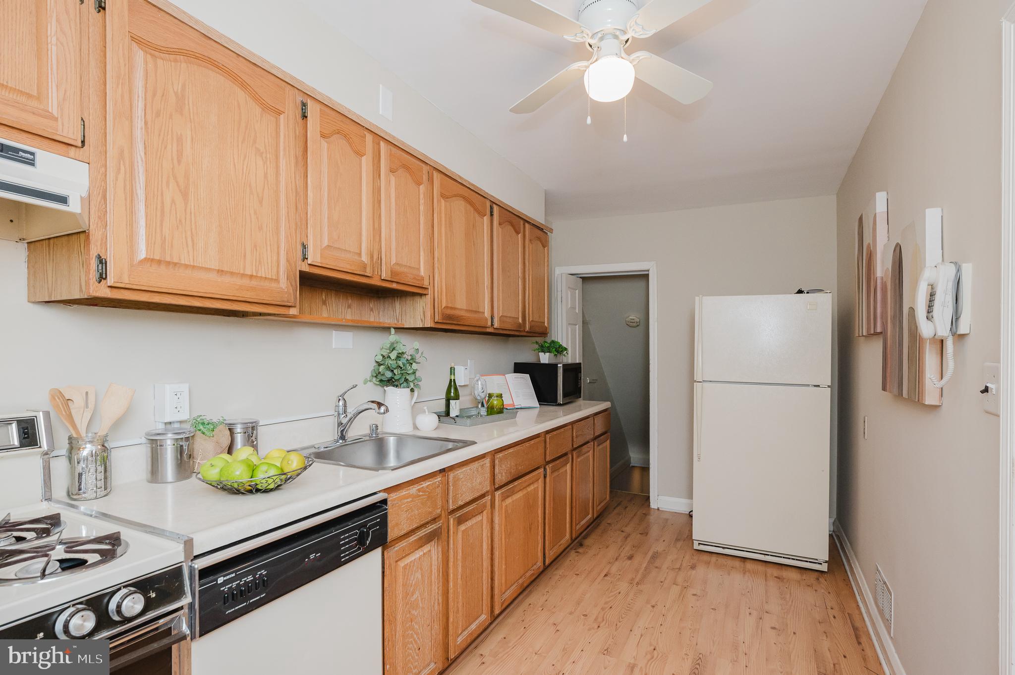 852 Bosley Avenue Towson, MD 21204 - Photo 15 of 44
