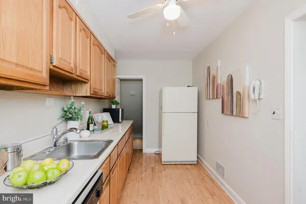 $299,000 | 852 Bosley Avenue, Towson, MD 21204