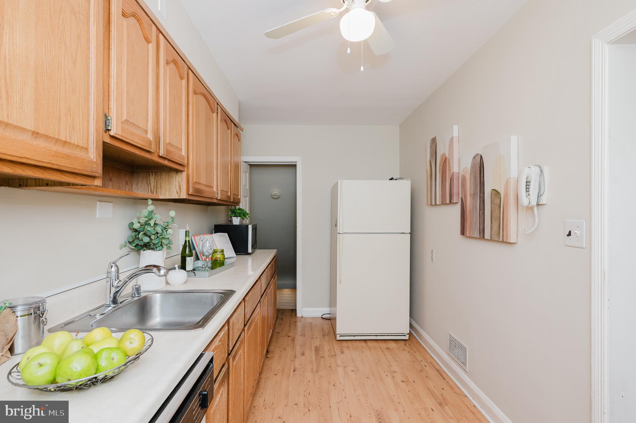852 Bosley Avenue Towson, MD 21204 - Photo 16 of 44