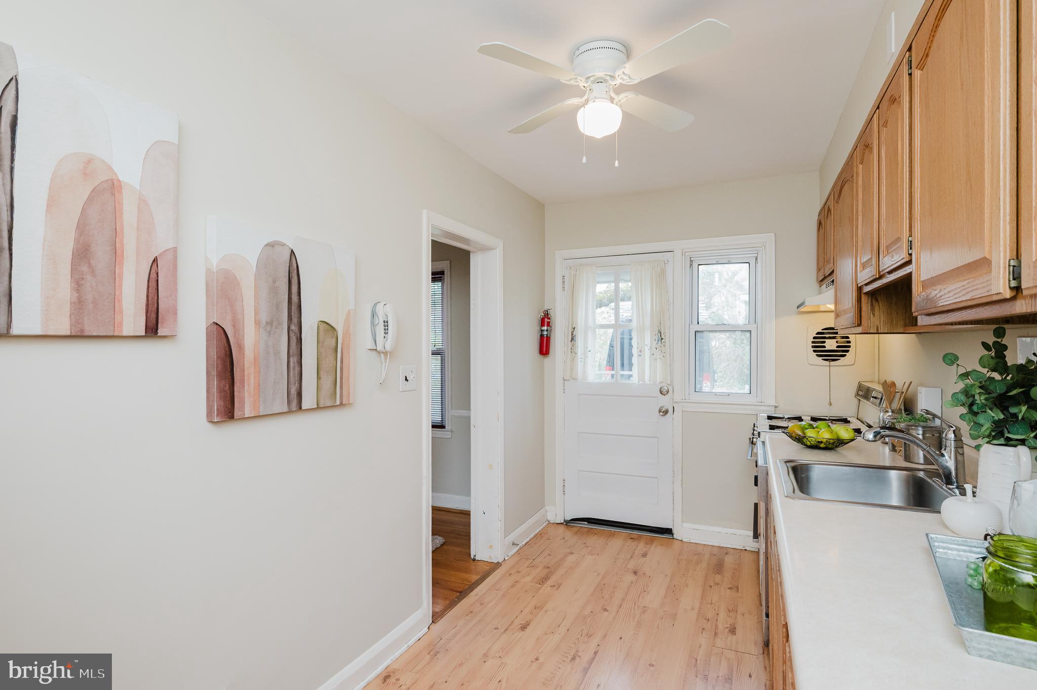 852 Bosley Avenue Towson, MD 21204 - Photo 20 of 44