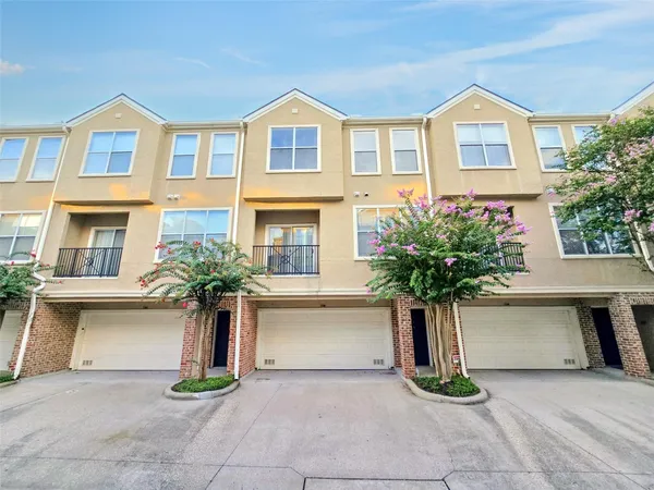 $2,450 | 12707 Boheme Drive, Unit 506, Houston, TX 77024