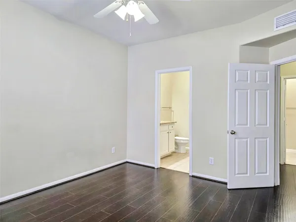 $2,450 | 12707 Boheme Drive, Unit 506, Houston, TX 77024
