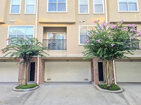 $2,450 | 12707 Boheme Drive, Unit 506, Houston, TX 77024