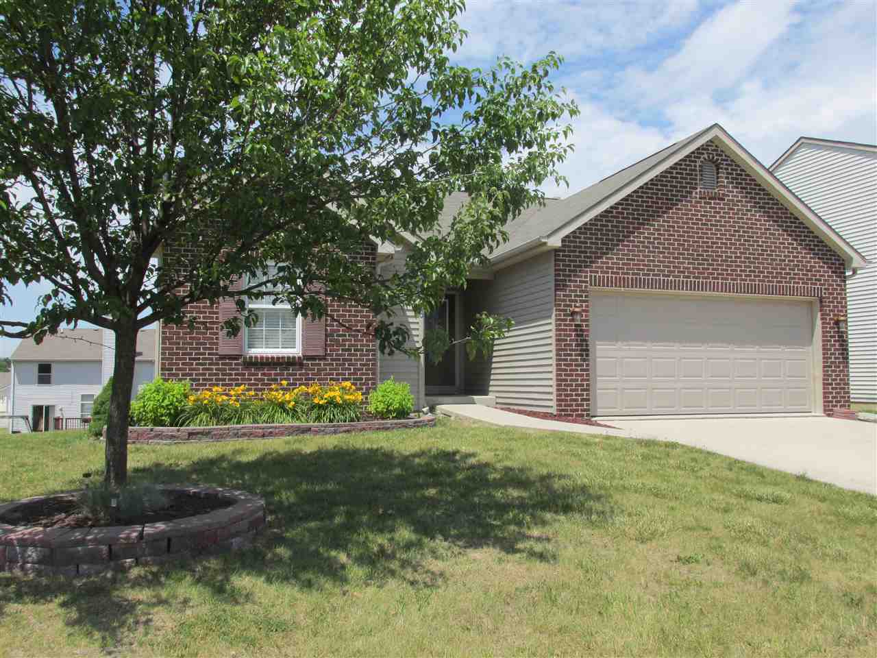 206 Riley Place Fort Wayne, IN 46825 - Photo 1 of 18 Gallery Image 1