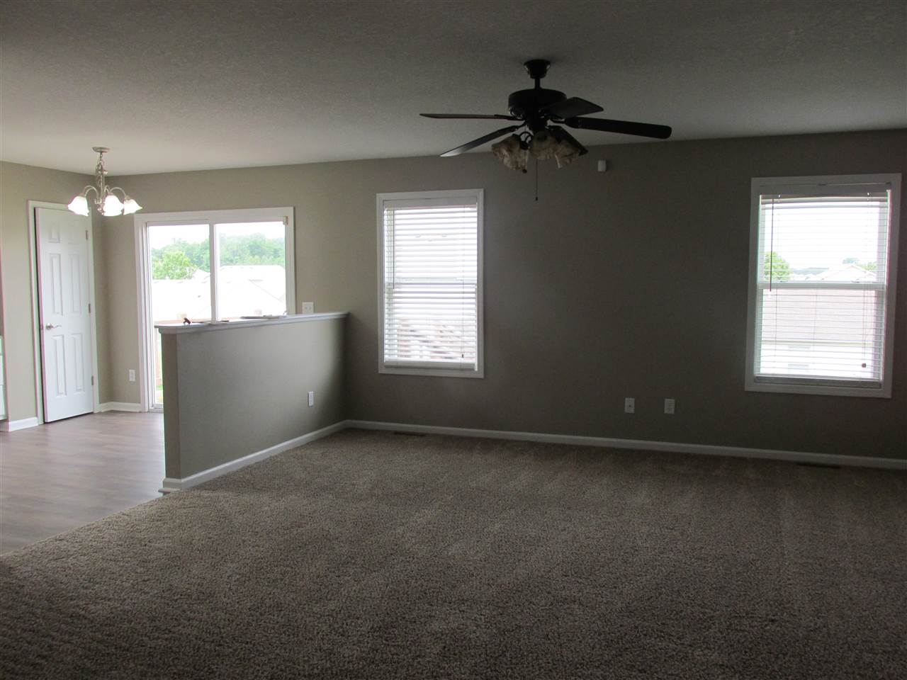 206 Riley Place Fort Wayne, IN 46825 - Photo 3 of 18 Gallery Image 3