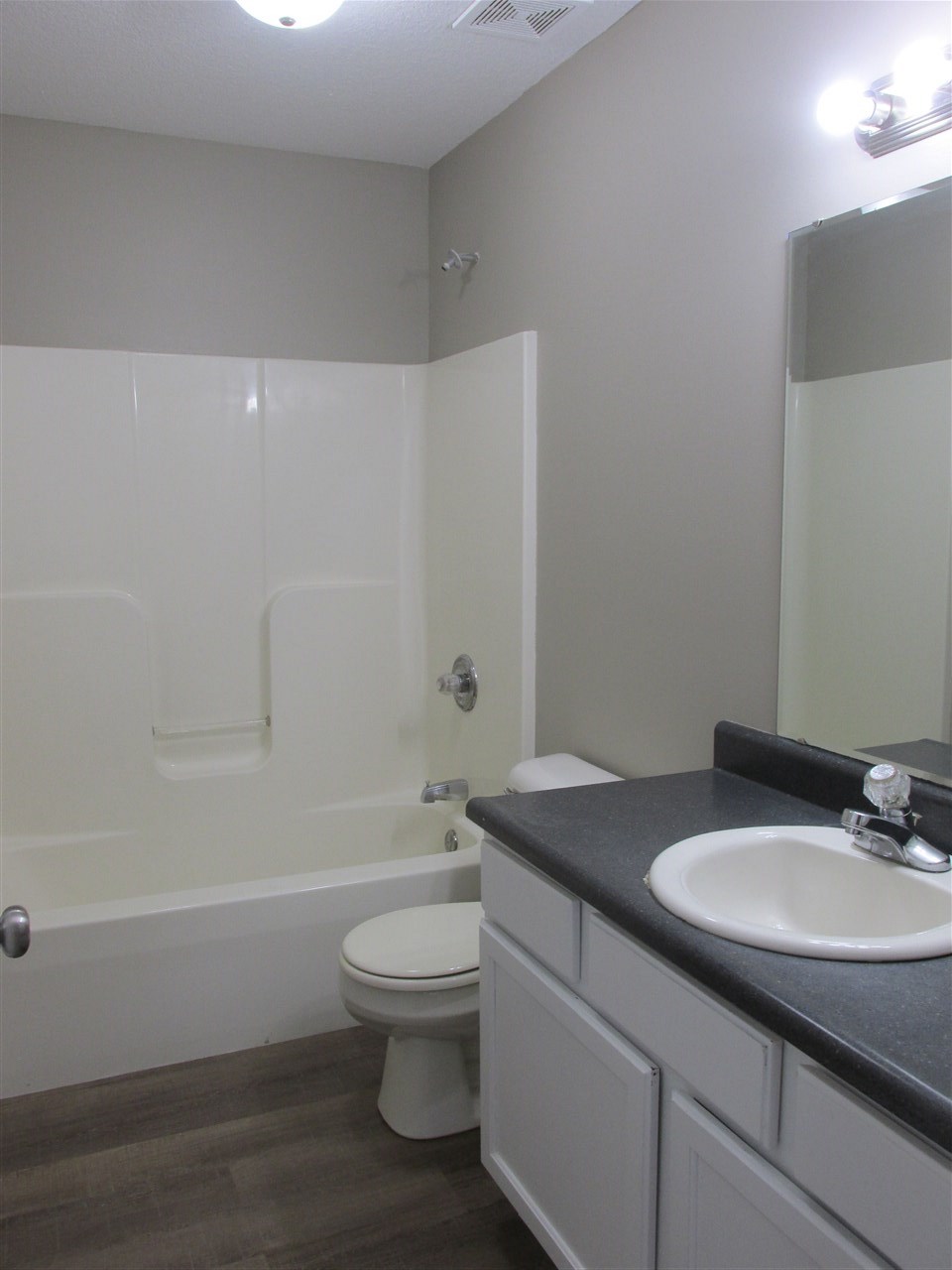 206 Riley Place Fort Wayne, IN 46825 - Photo 9 of 18 Gallery Image 9