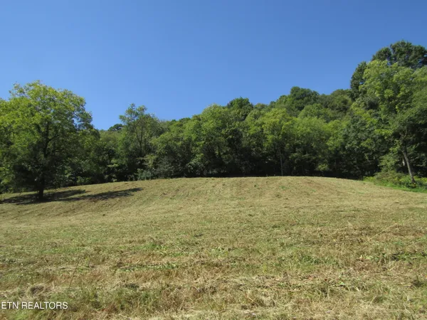 $149,900 | 14-ac Hartsville Road, Lafayette, TN 37083