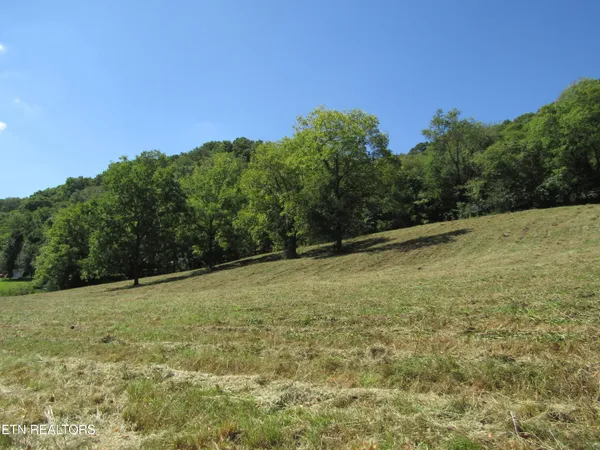 $149,900 | 14-ac Hartsville Road, Lafayette, TN 37083