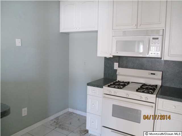458 Magnolia Court Howell, NJ 07731 - Photo 4 of 8 Additional Photo