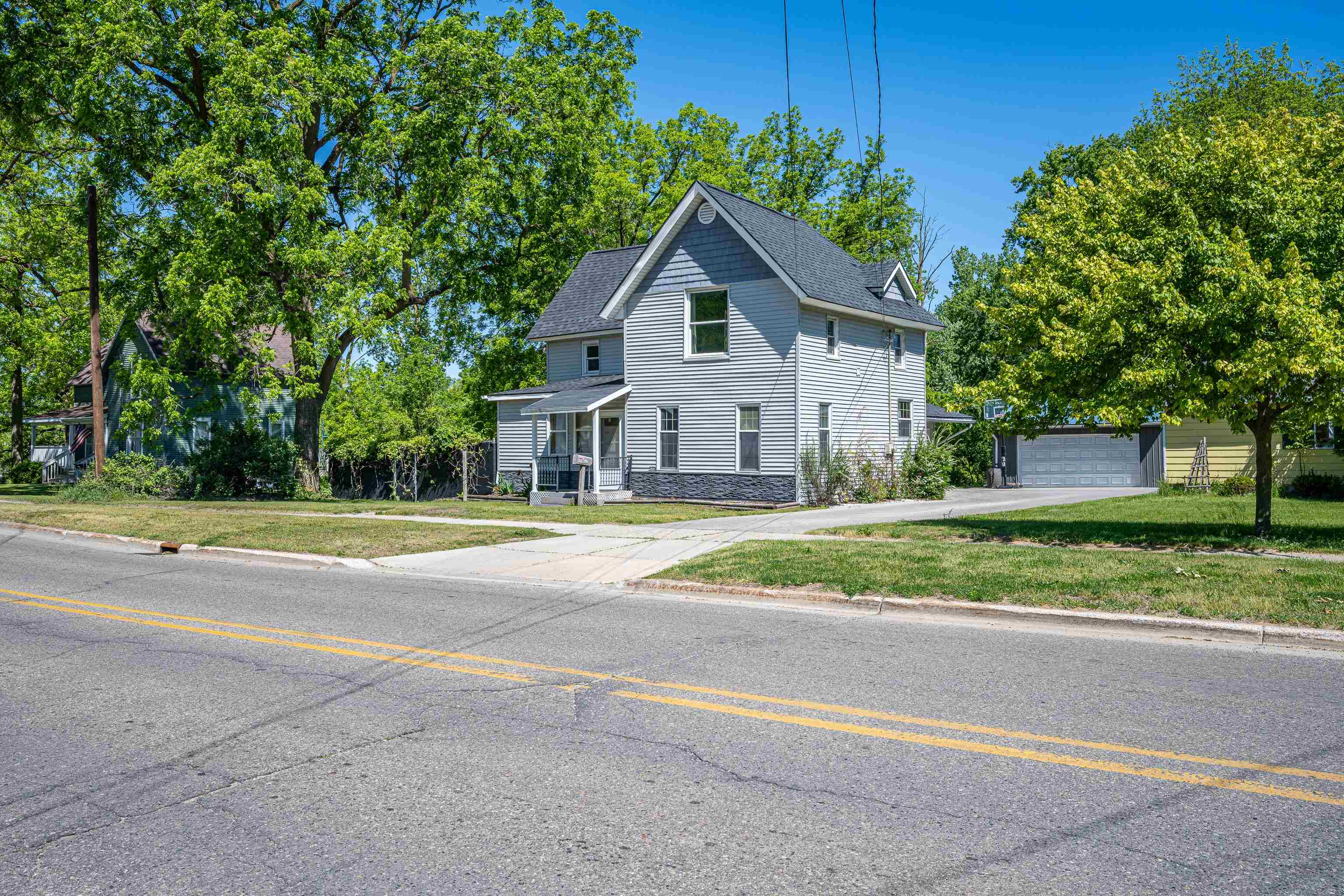 329 Ely Street Alma, MI 48801 - Photo 3 of 76