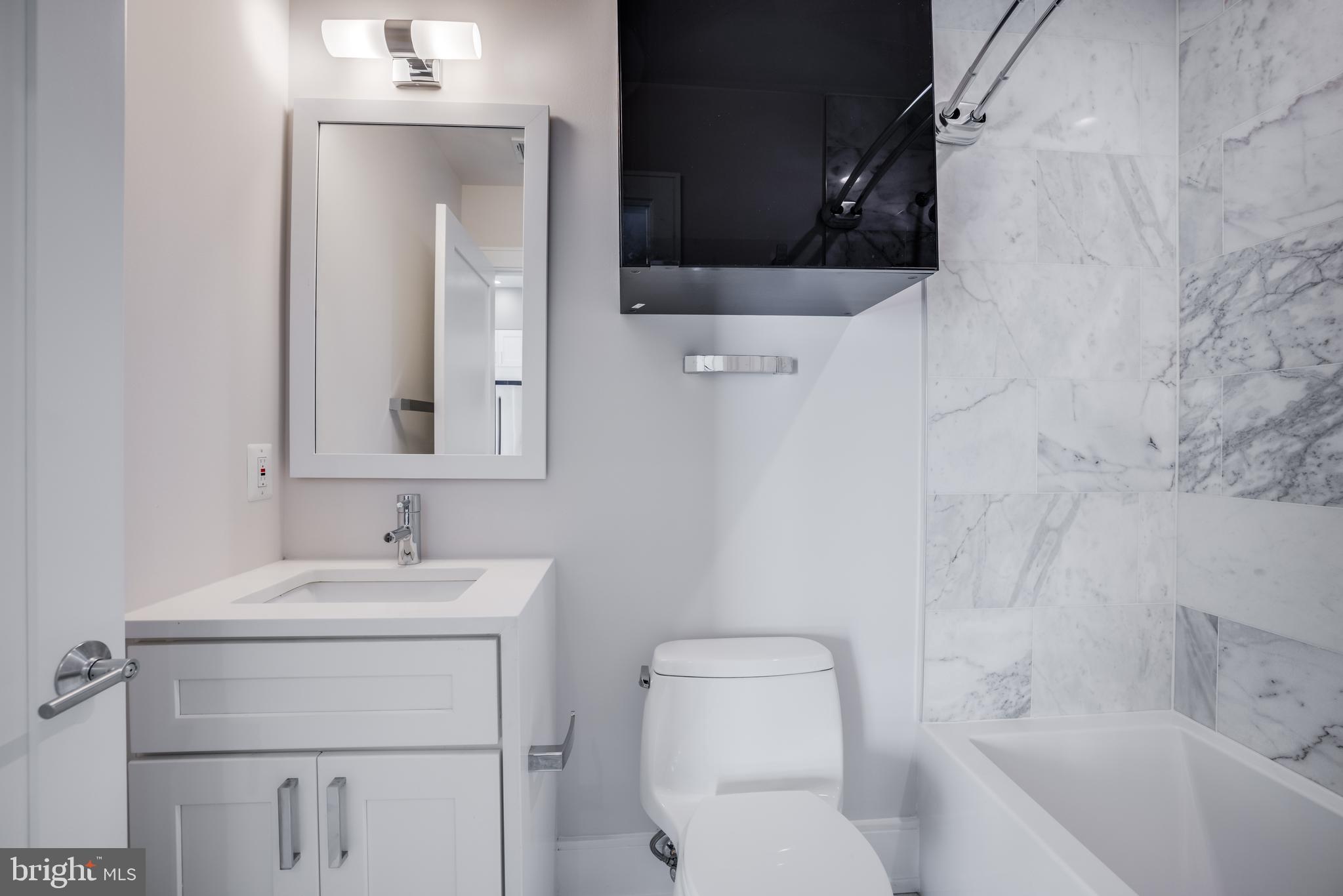 525 Park Road Northwest, Unit 304 Washington, DC 20010 - Photo 14 of 16