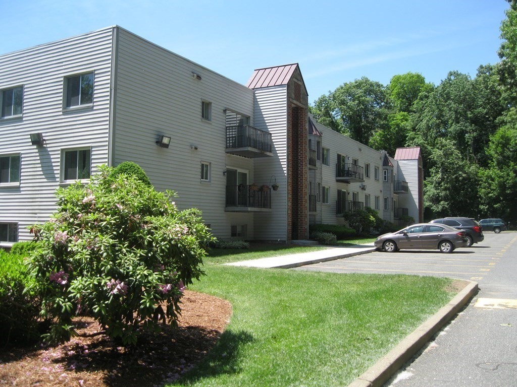136 Central Street, Unit C9 Hudson, MA 01749 - Photo 3 of 17