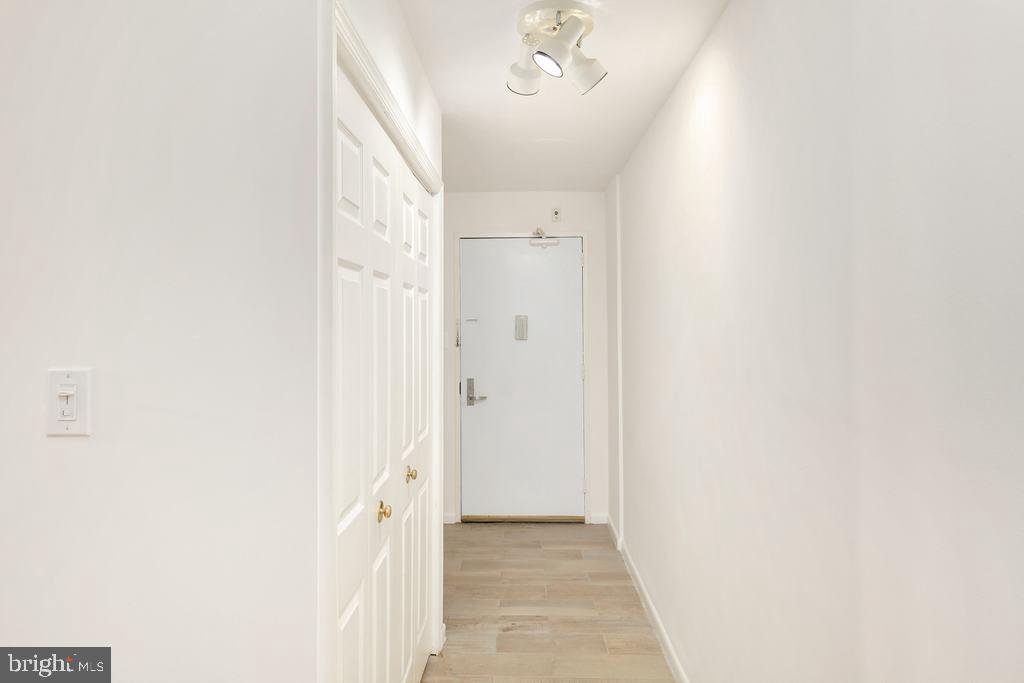 5101 River Road, Unit 307 Bethesda, MD 20816 - Photo 4 of 23 Gallery Image 4