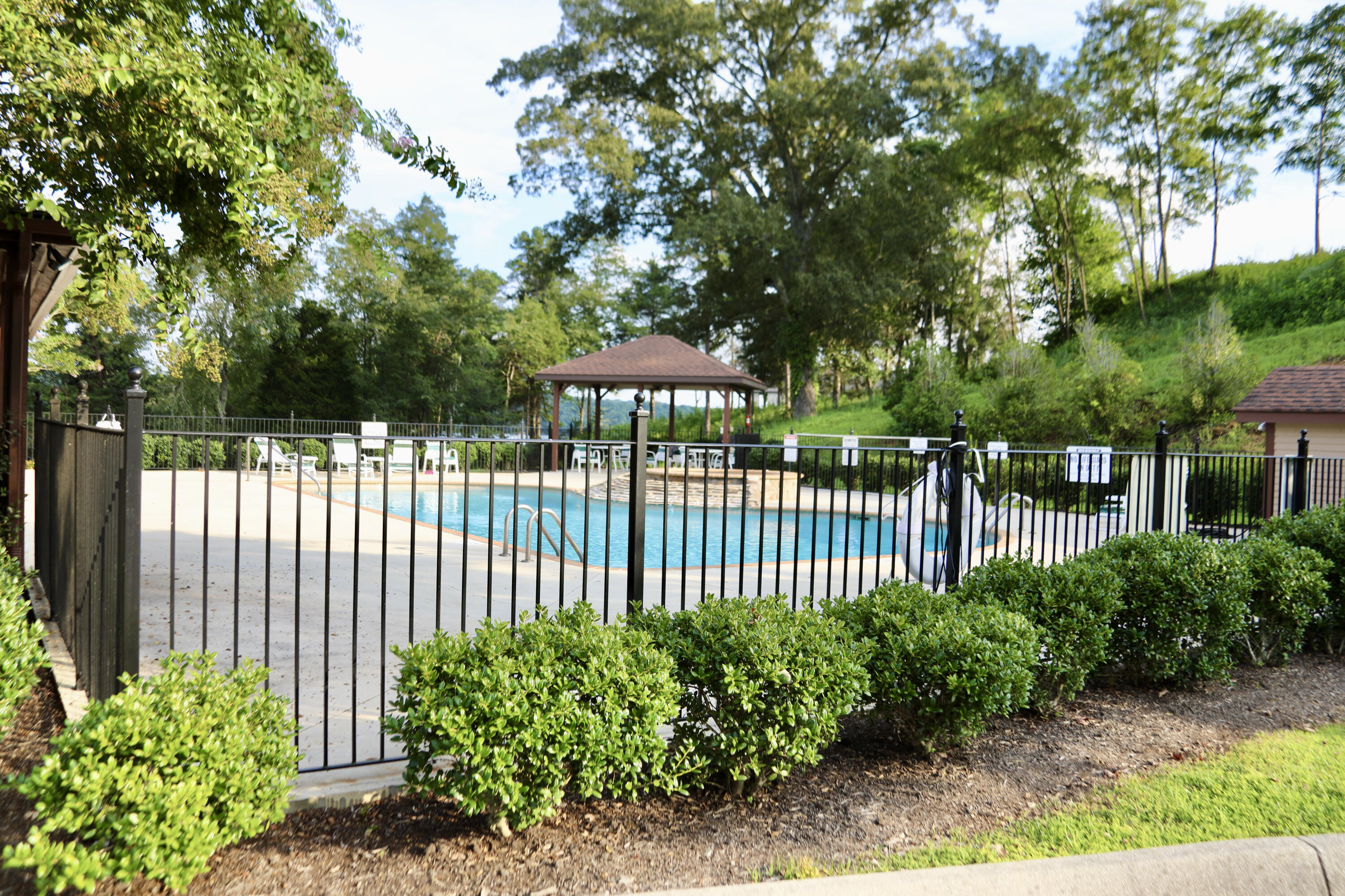 Meadow Lane Harriman, TN 37748 - Photo 3 of 10 6F2A0168