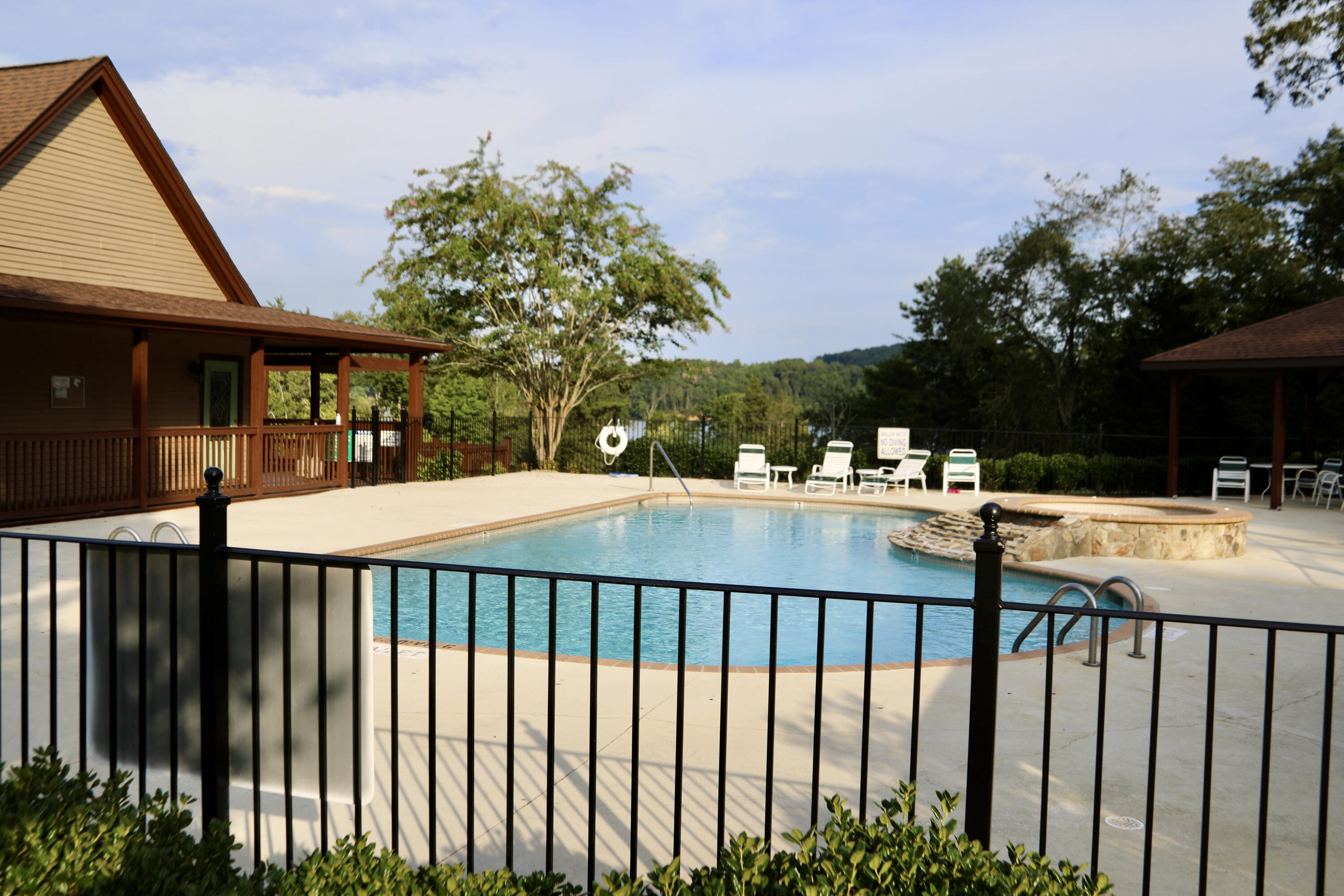 Meadow Lane Harriman, TN 37748 - Photo 4 of 10 6F2A0169