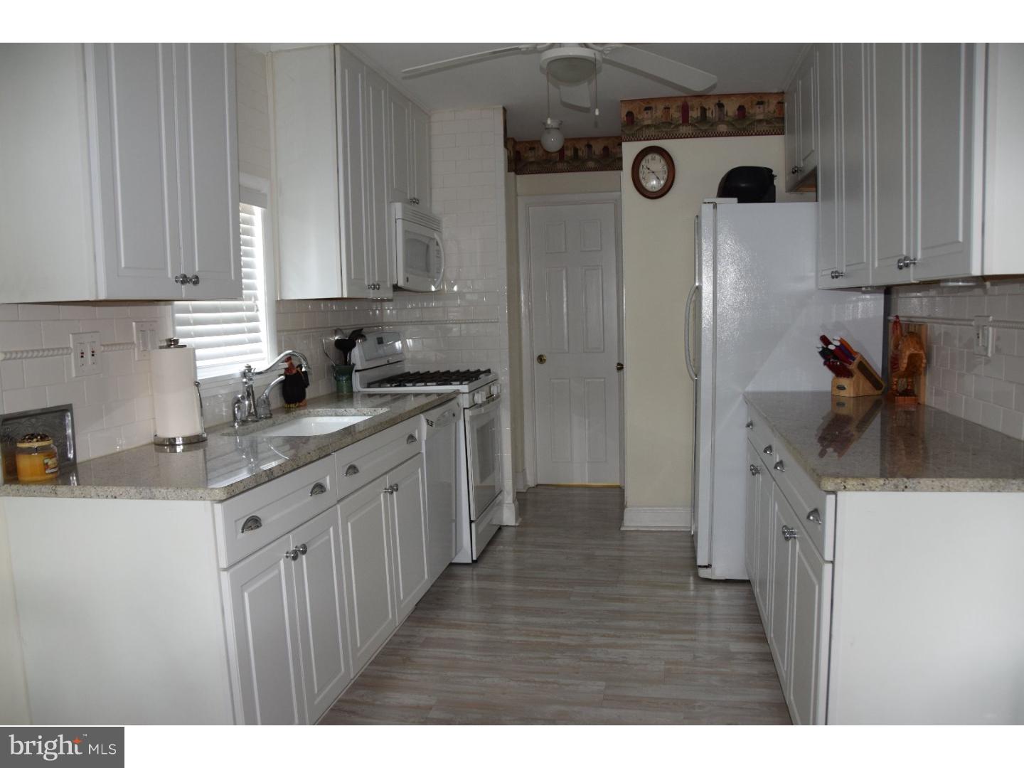 13415 Worthington Road Philadelphia, PA 19116 - Photo 8 of 21 Kitchen
