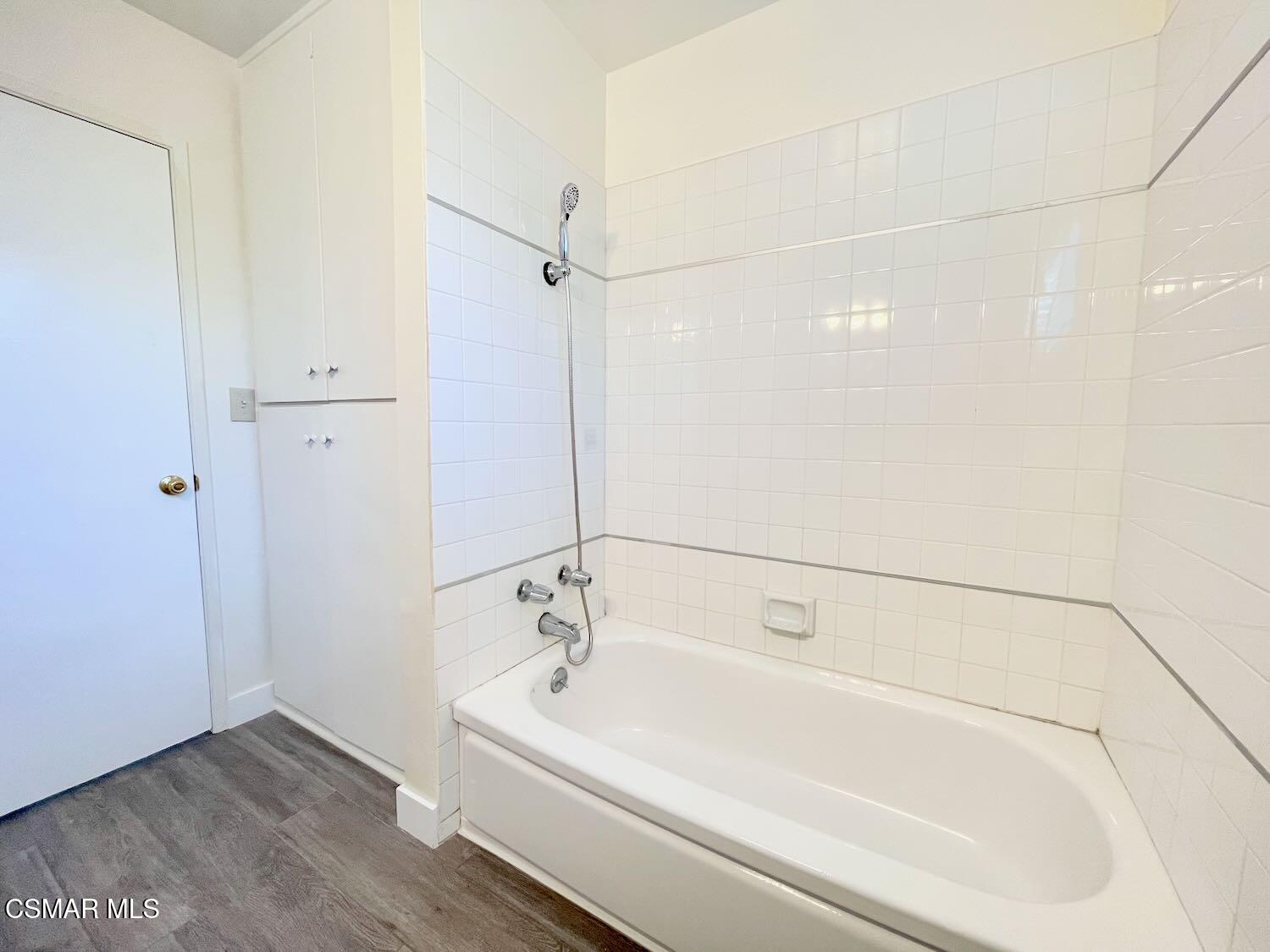 4120 Hi Drive Simi Valley, CA 93063 - Photo 20 of 29 a bathroom with a bathtub and shower