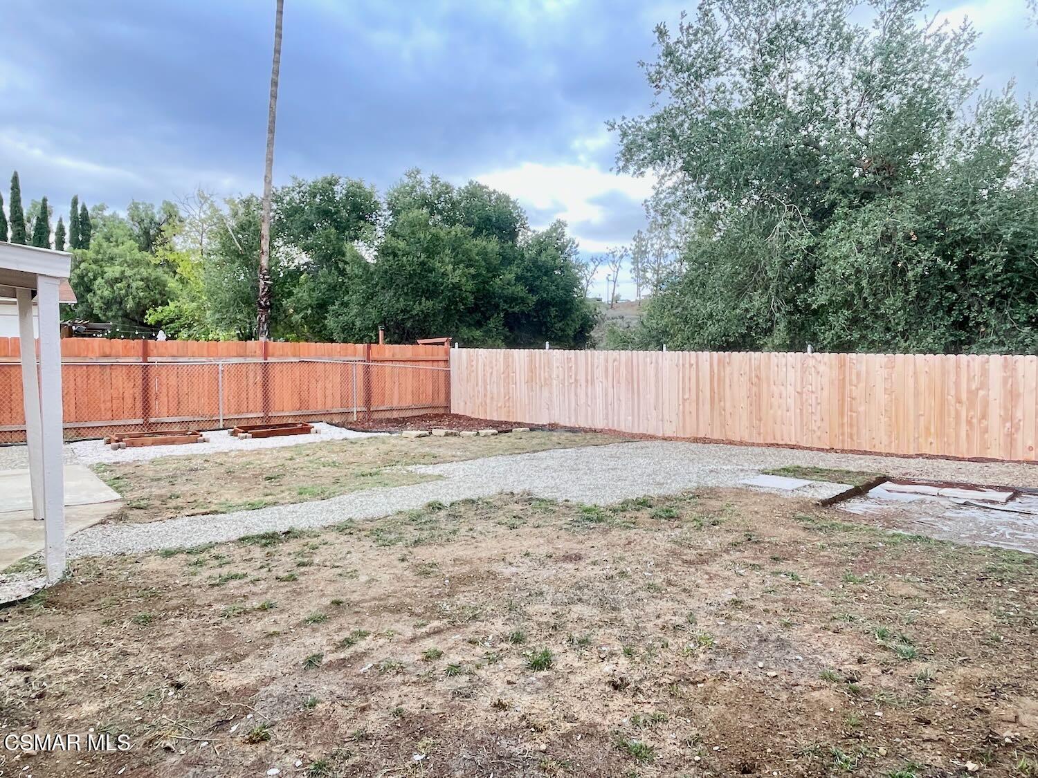 4120 Hi Drive Simi Valley, CA 93063 - Photo 24 of 29 a backyard of a house