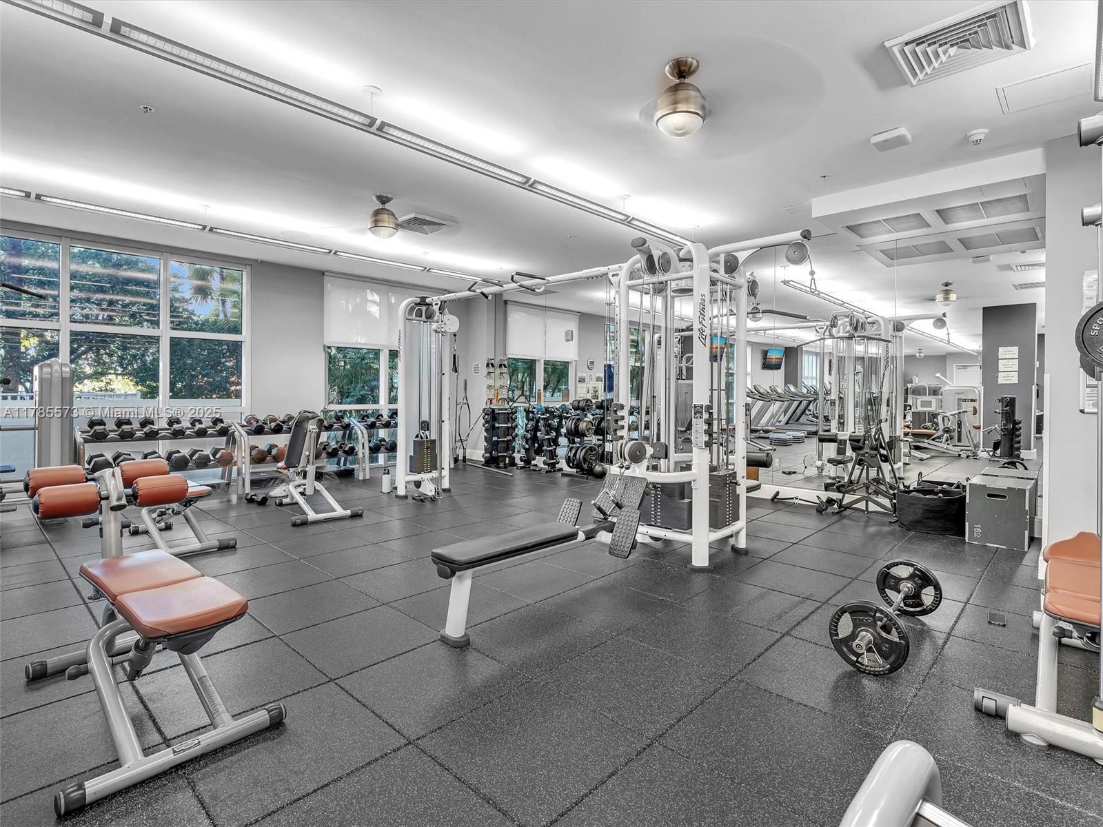 2001 Biscayne Boulevard, Unit 3413 Miami, FL 33137 - Photo 10 of 15 a view of a room with gym equipment