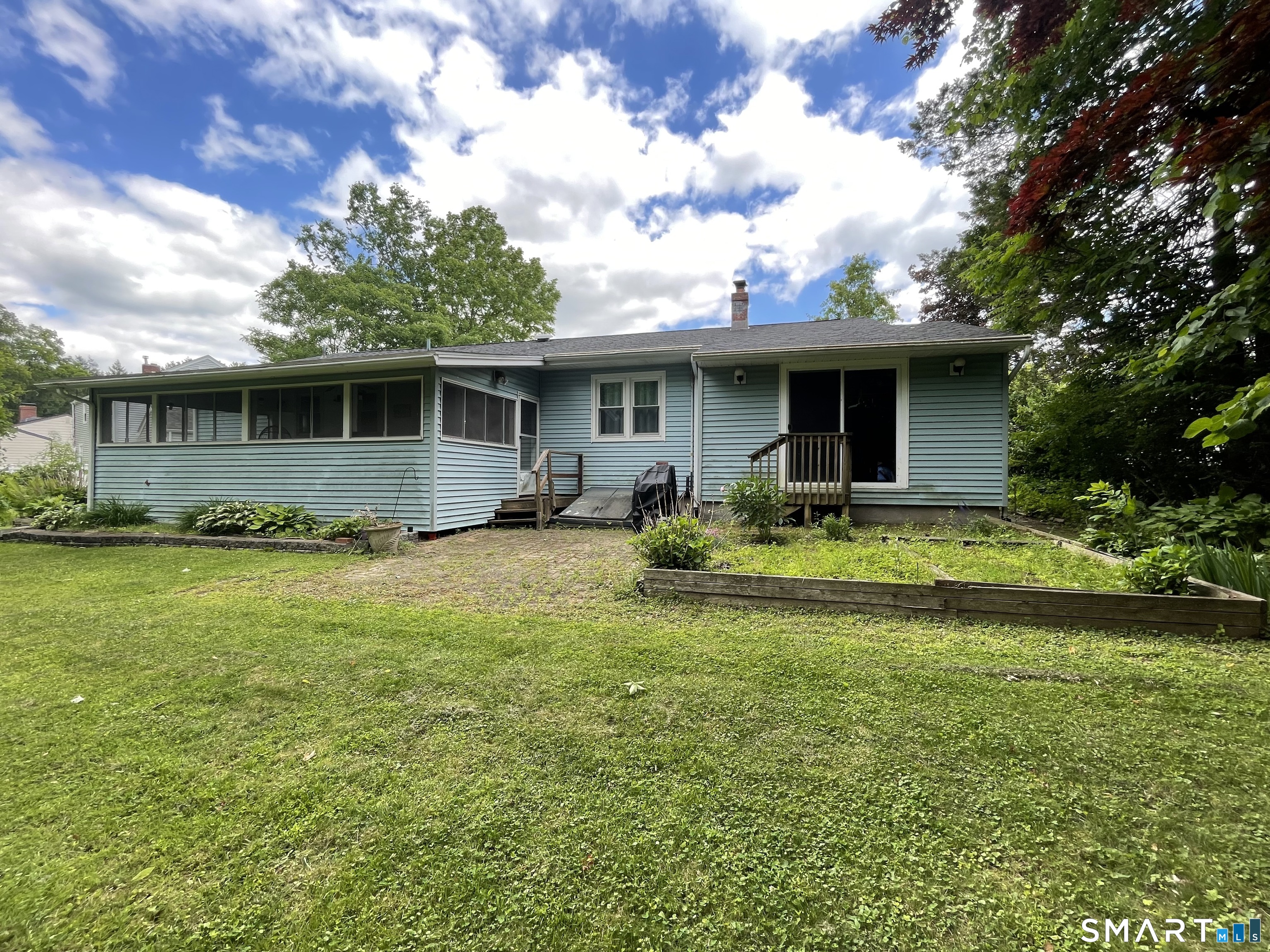 35 Woodmont Road West Hartford, CT 06117 - Photo 27 of 29