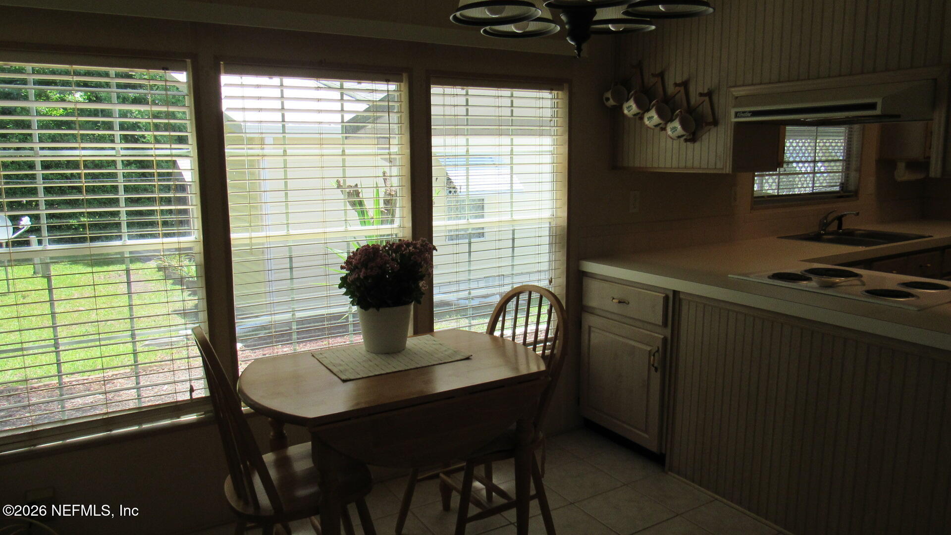 2103 Stacey Drive Mount Dora, FL 32757 - Photo 21 of 44 Cobb - Stacey Drive - kitchen dinette