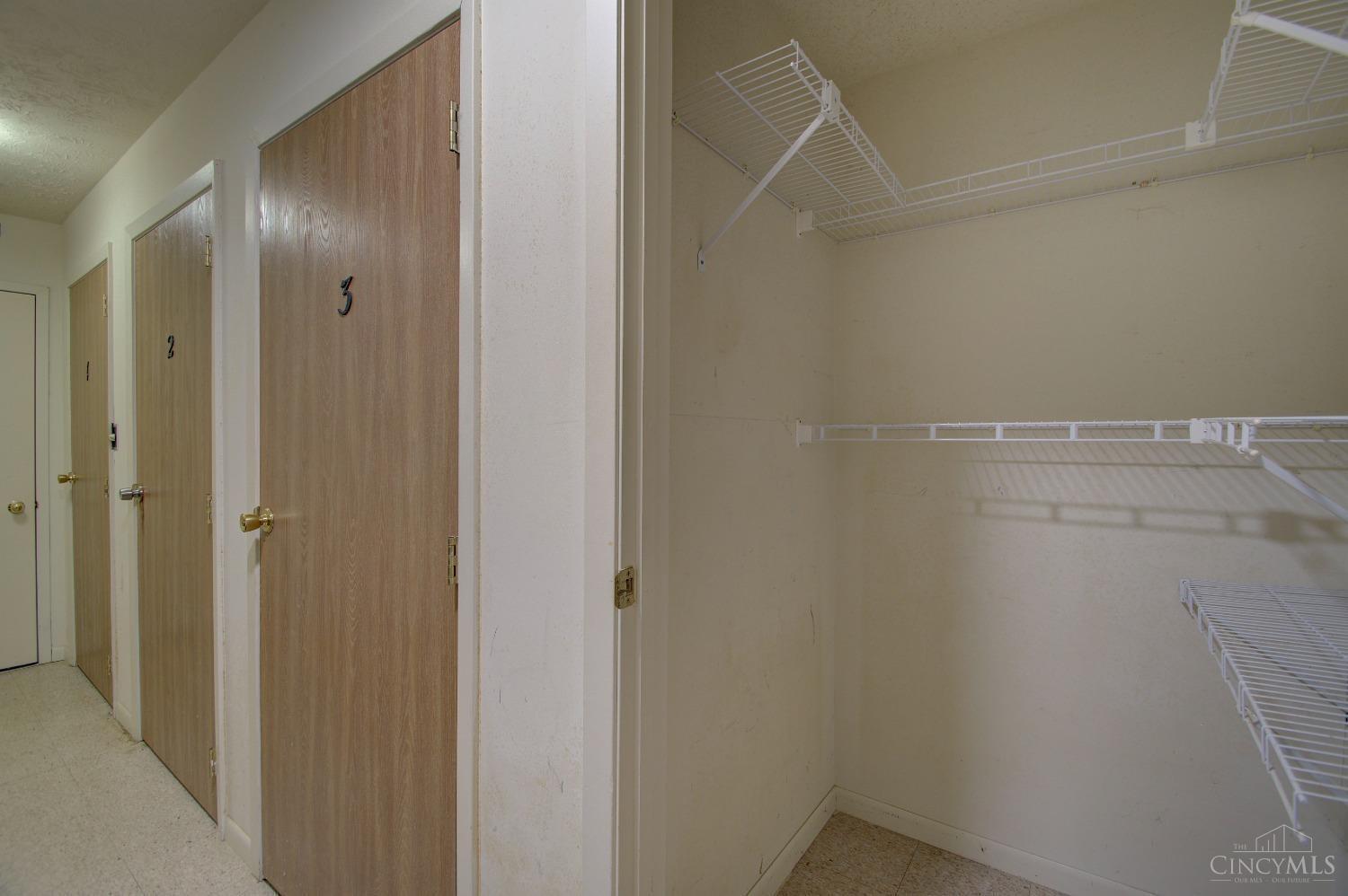 9315 Winton Road, Unit 4 Cincinnati, OH 45231 - Photo 24 of 27