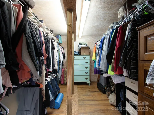 $475,000 | 12982 Us Highway, Burnsville, NC 28714