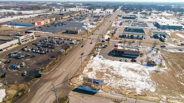 $499,900 | 2709-2715 Bridge Avenue, Albert Lea, MN 56007