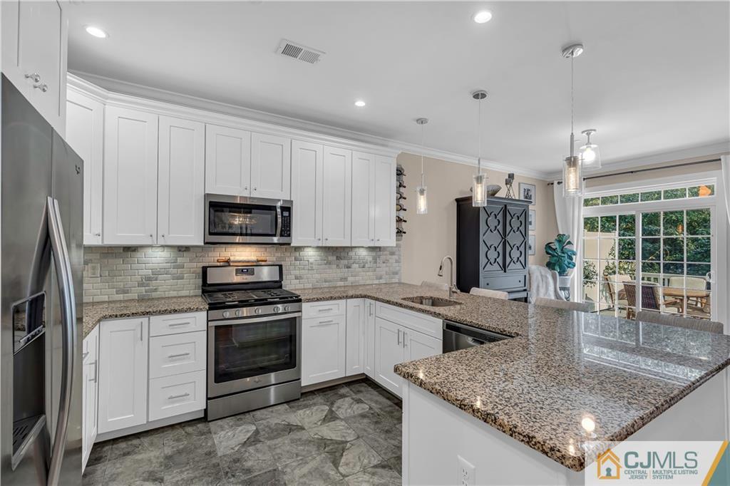 5 Cottrell Court, Unit 5 Old Bridge, NJ 08857 - Photo 10 of 50