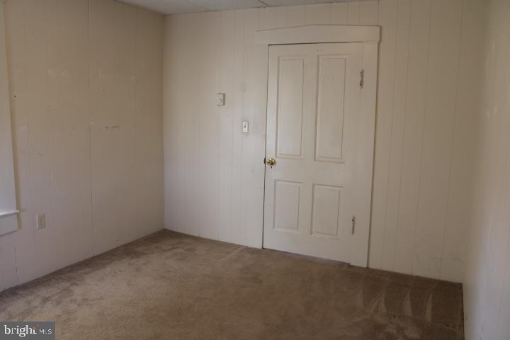 5056 East Berlin Road Thomasville, PA 17364 - Photo 3 of 4 an empty room with closet area