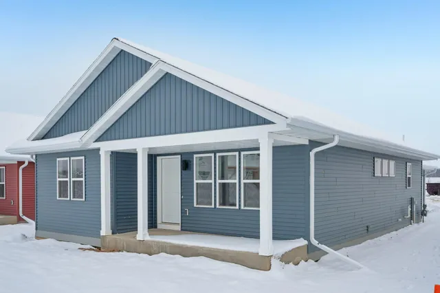 $297,000 | 1057 Fairway Drive, Sheboygan Falls, WI 53085