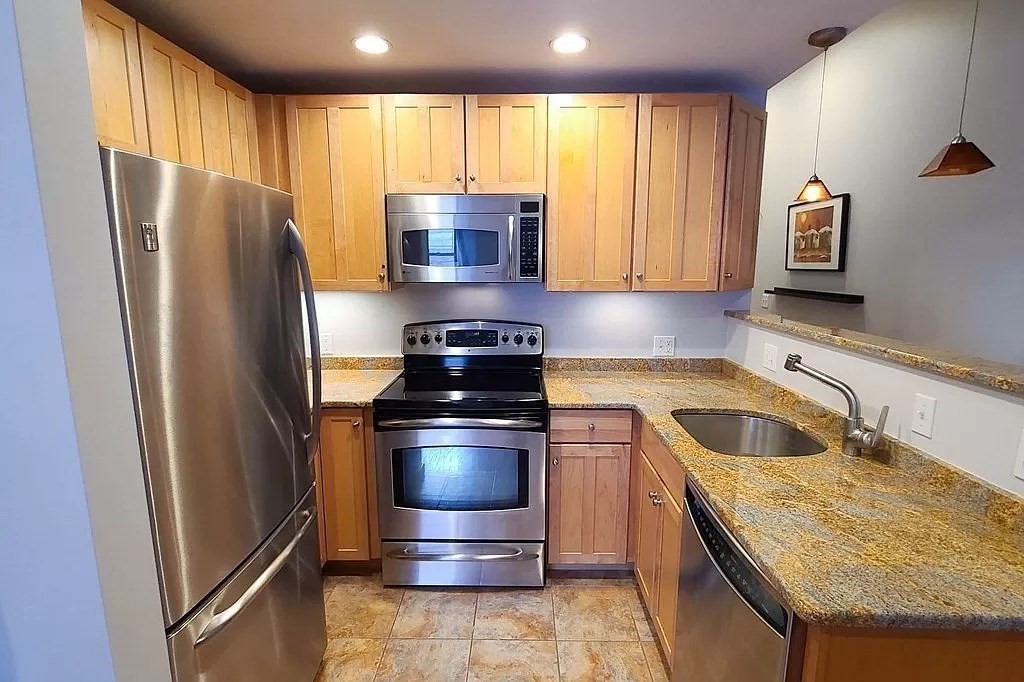 9 Appleton Street, Unit 403 Boston, MA 02116 - Photo 1 of 16