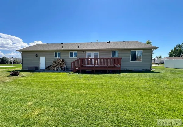 $465,000 | 3889 East 12 North, Rigby, ID 83442