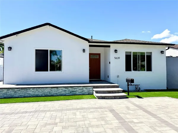 $6,500 | 5639 Natick Avenue, Van Nuys, CA 91411