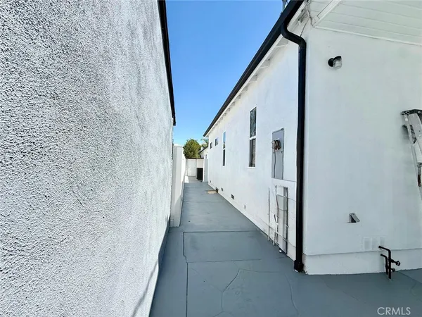 $6,500 | 5639 Natick Avenue, Van Nuys, CA 91411