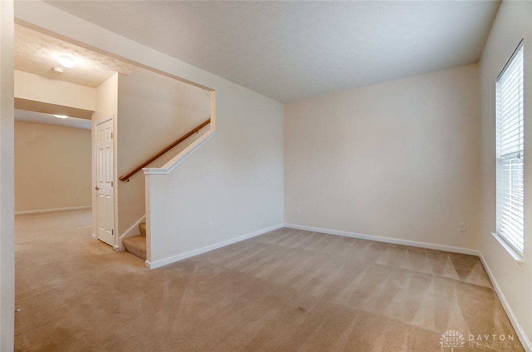 1951 Spring Ridge Drive Xenia, OH 45385 - Photo 7 of 31