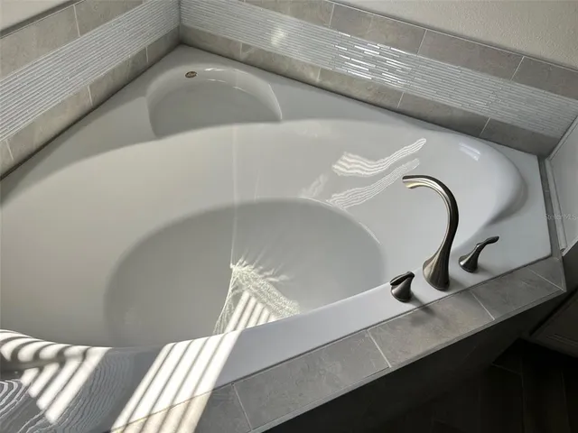 a close view of sink