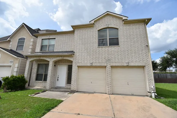 $2,050 | 13102 North Bellaire Estates Drive, Houston, TX 77072
