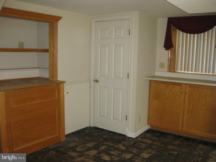 2730 East County Line Road Hatboro, PA 19040 - Photo 5 of 11 Family Room