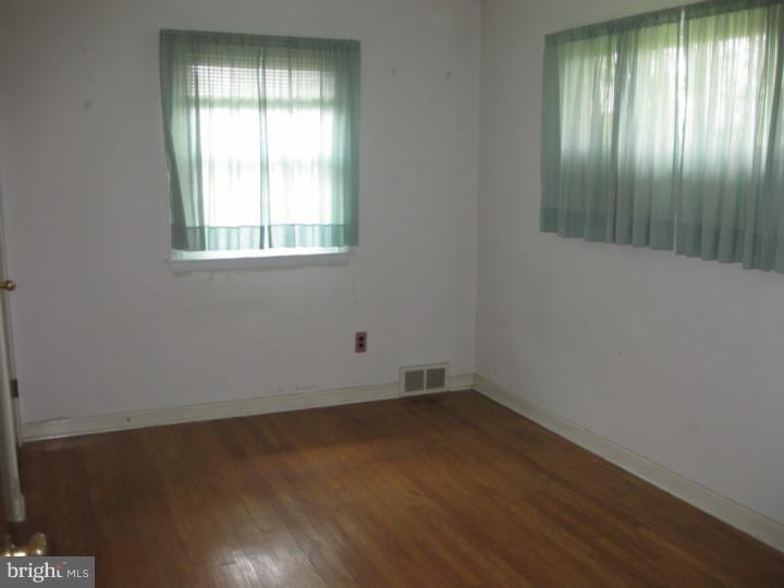 2730 East County Line Road Hatboro, PA 19040 - Photo 8 of 11 Bedroom 2