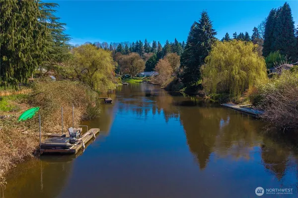 a view of a lake with houses