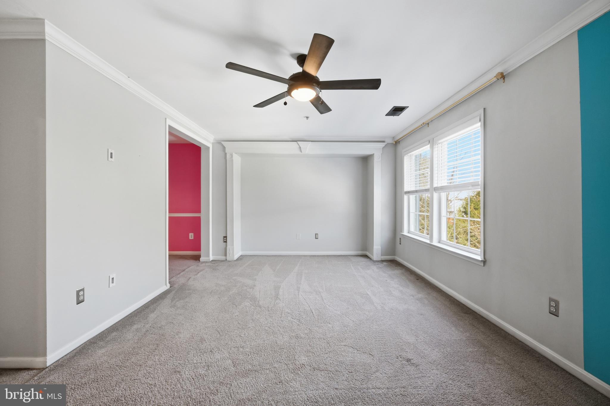 18733 Falling River Drive Gaithersburg, MD 20879 - Photo 13 of 34 a view of an empty room with a window