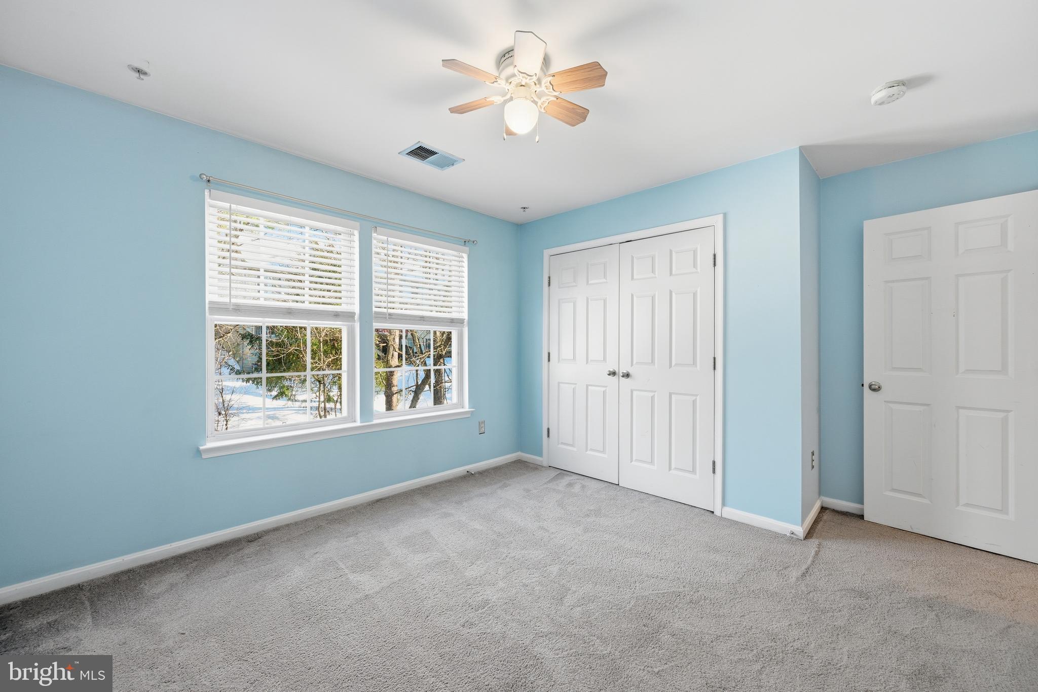 18733 Falling River Drive Gaithersburg, MD 20879 - Photo 27 of 34 a view of an empty room with a window
