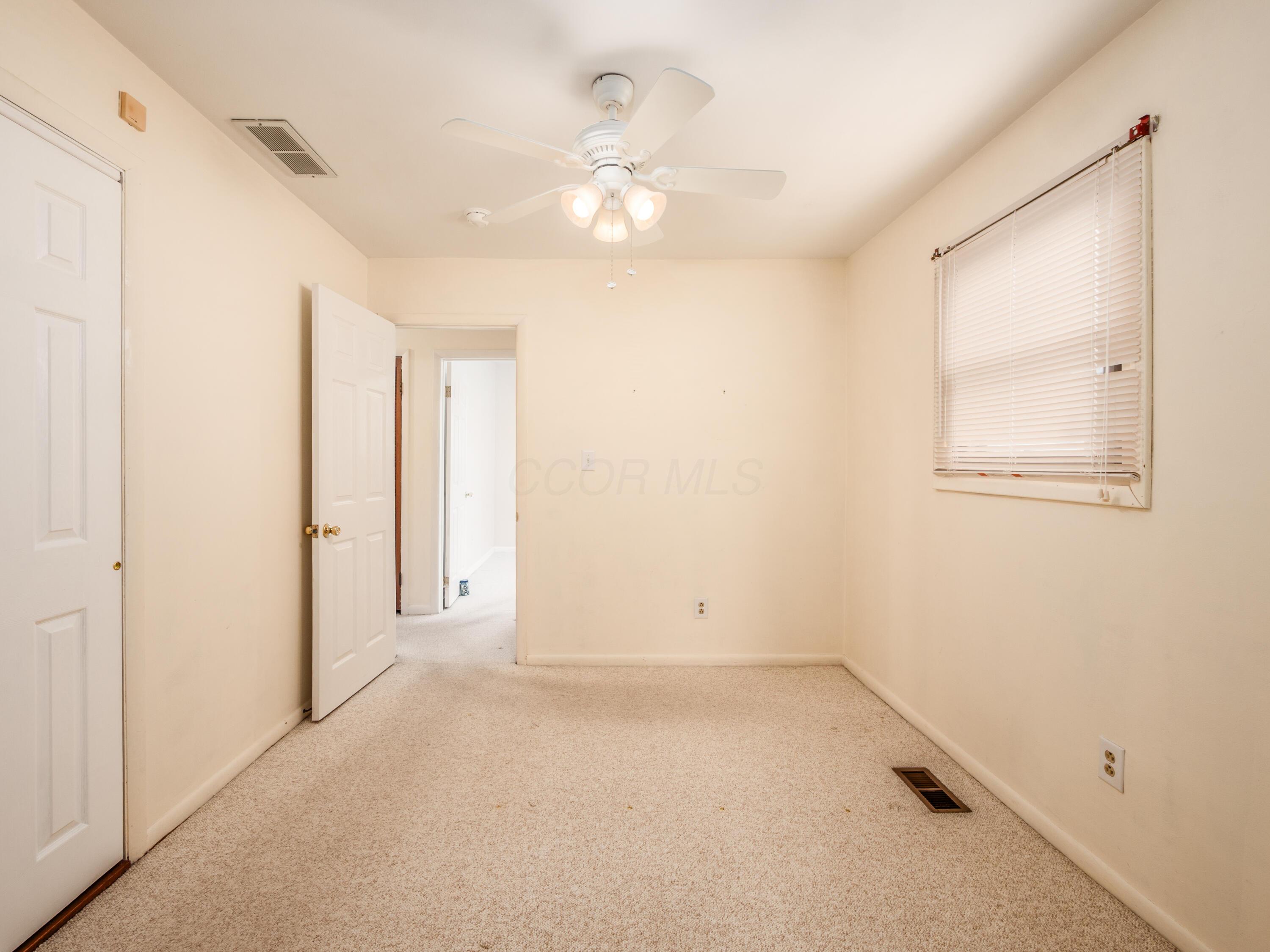 696 Williams Road Columbus, OH 43207 - Photo 34 of 39 A_696_Buttles_053