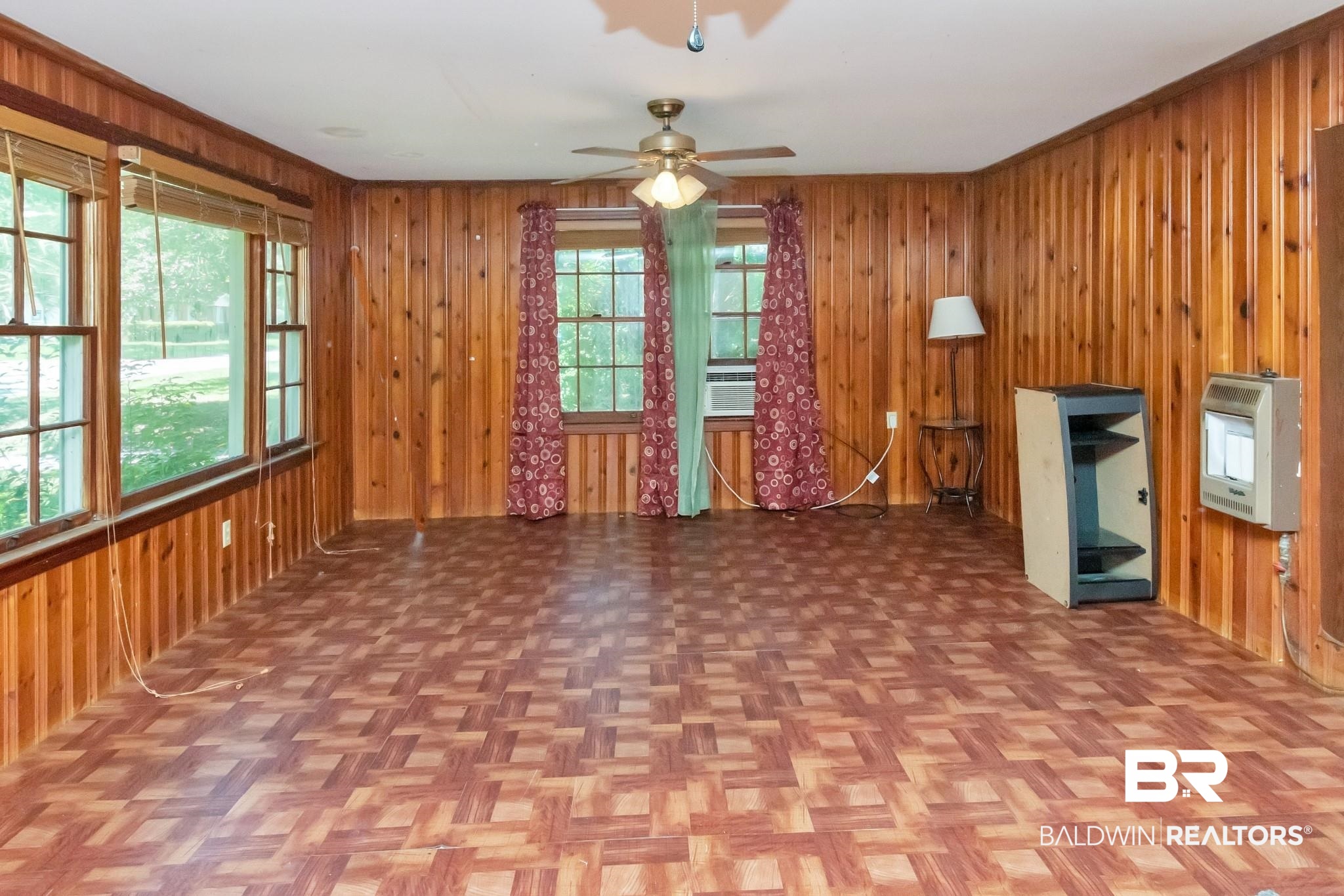 2312 Old Military Road Mobile, AL 36605 - Photo 8 of 17