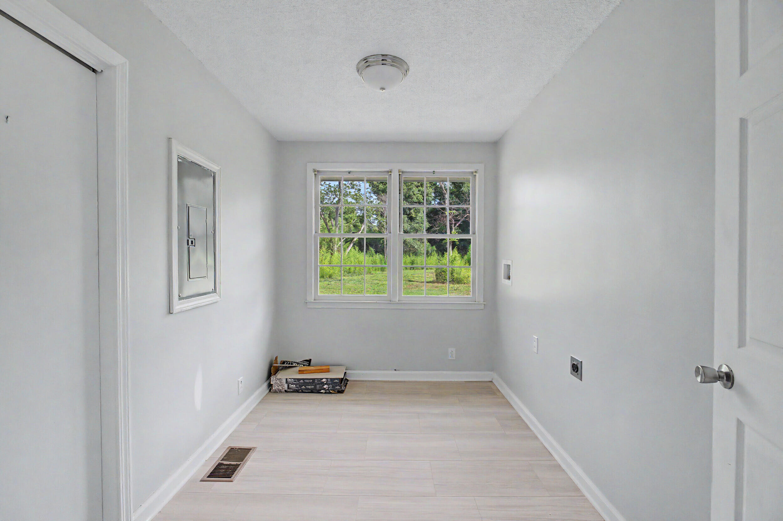 125 Aiken Street Springfield, SC 29146 - Photo 18 of 38
