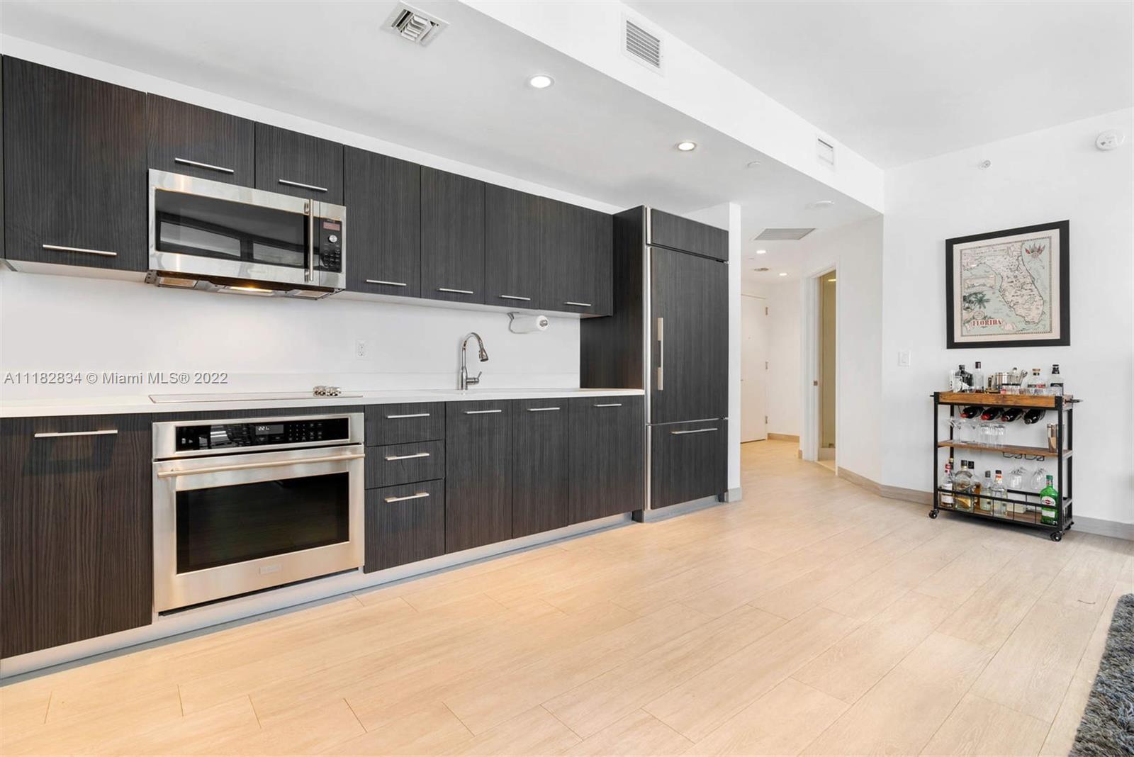 45 Southwest 9th Street, Unit 2508 Miami, FL 33130 - Photo 2 of 29